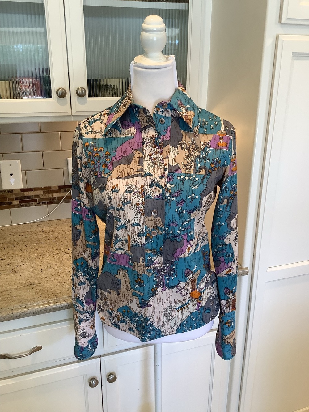 Vintage 60s Roberto Firenze Horseman Floral Dagger Collar Top